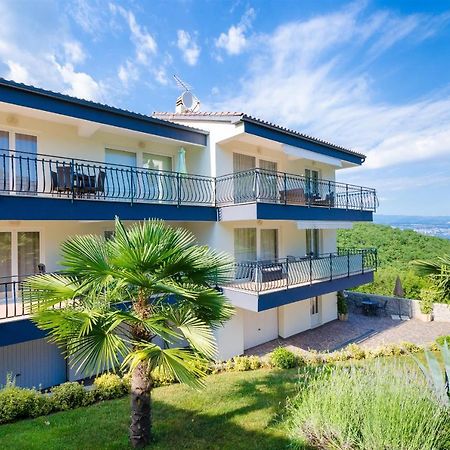 Apartments Marijana Ičići Eksteriør bilde