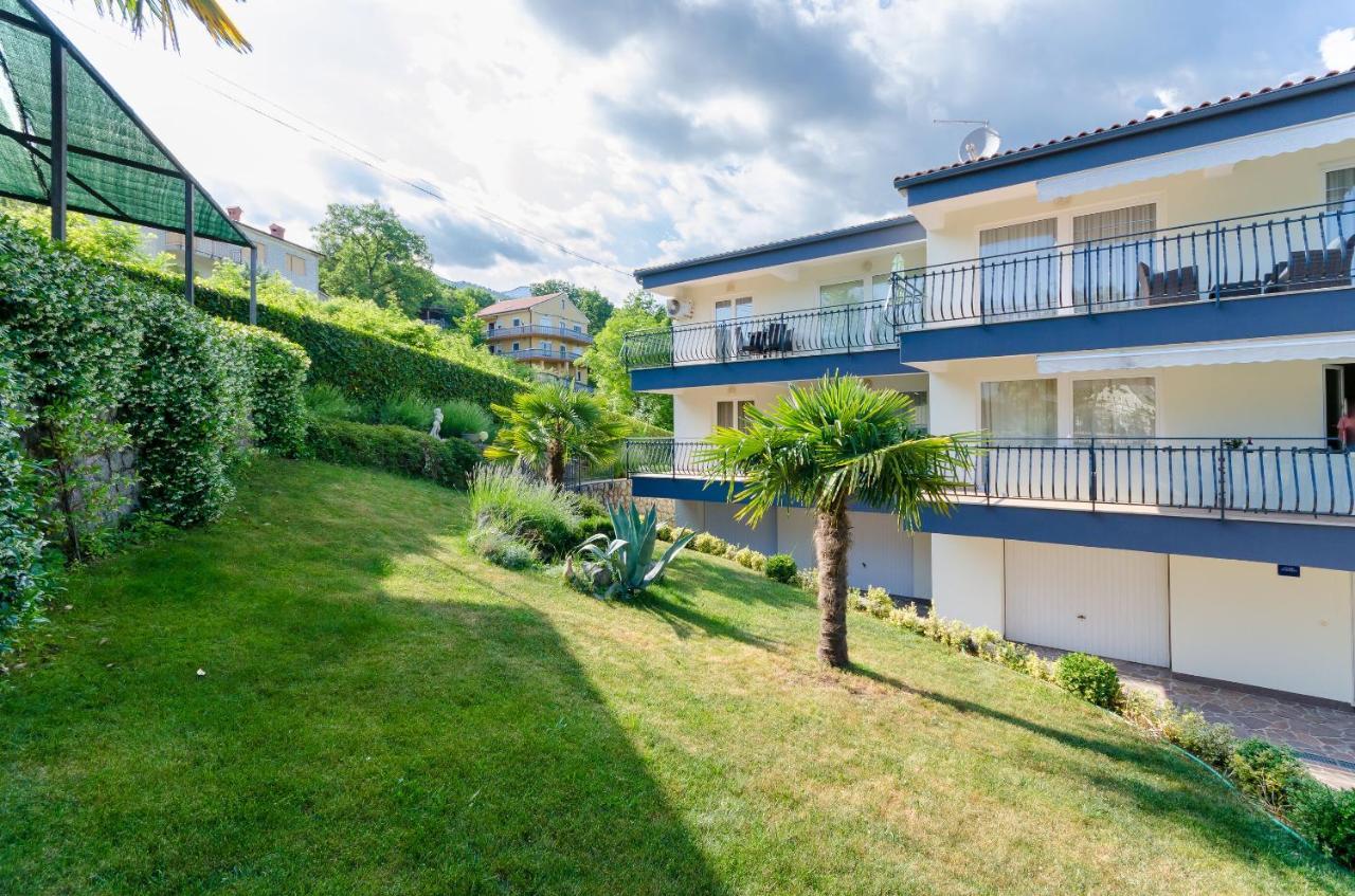 Apartments Marijana Ičići Eksteriør bilde