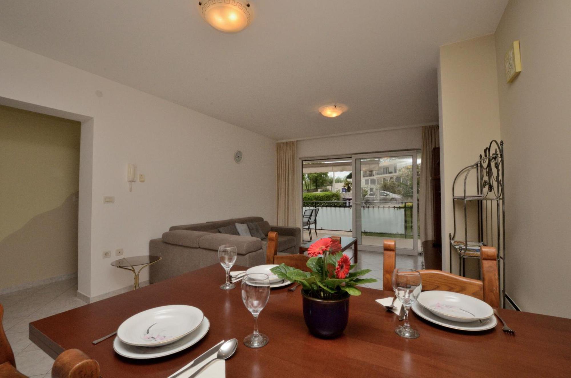Apartments Marijana Ičići Eksteriør bilde