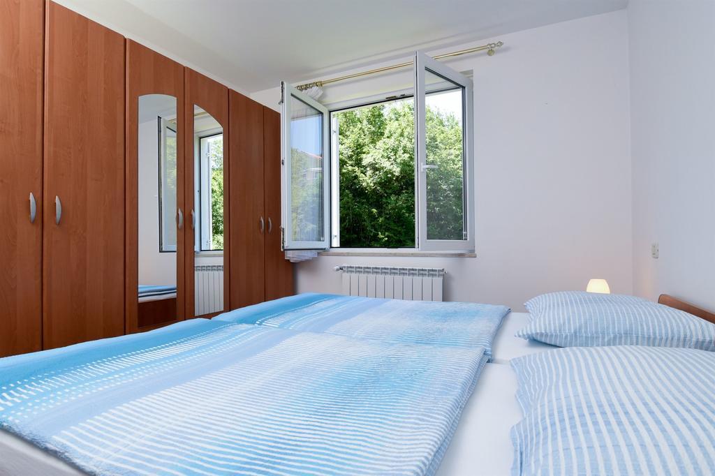Apartments Marijana Ičići Eksteriør bilde