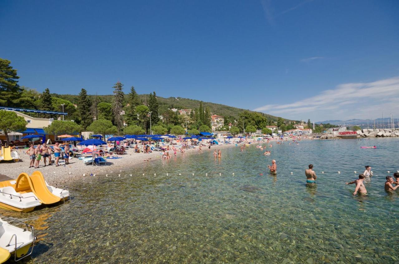 Apartments Marijana Ičići Eksteriør bilde
